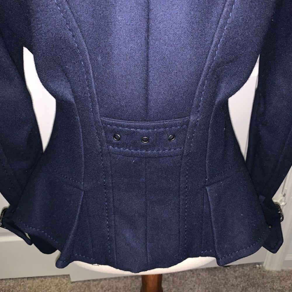 Jacket - Picture 5 of 8